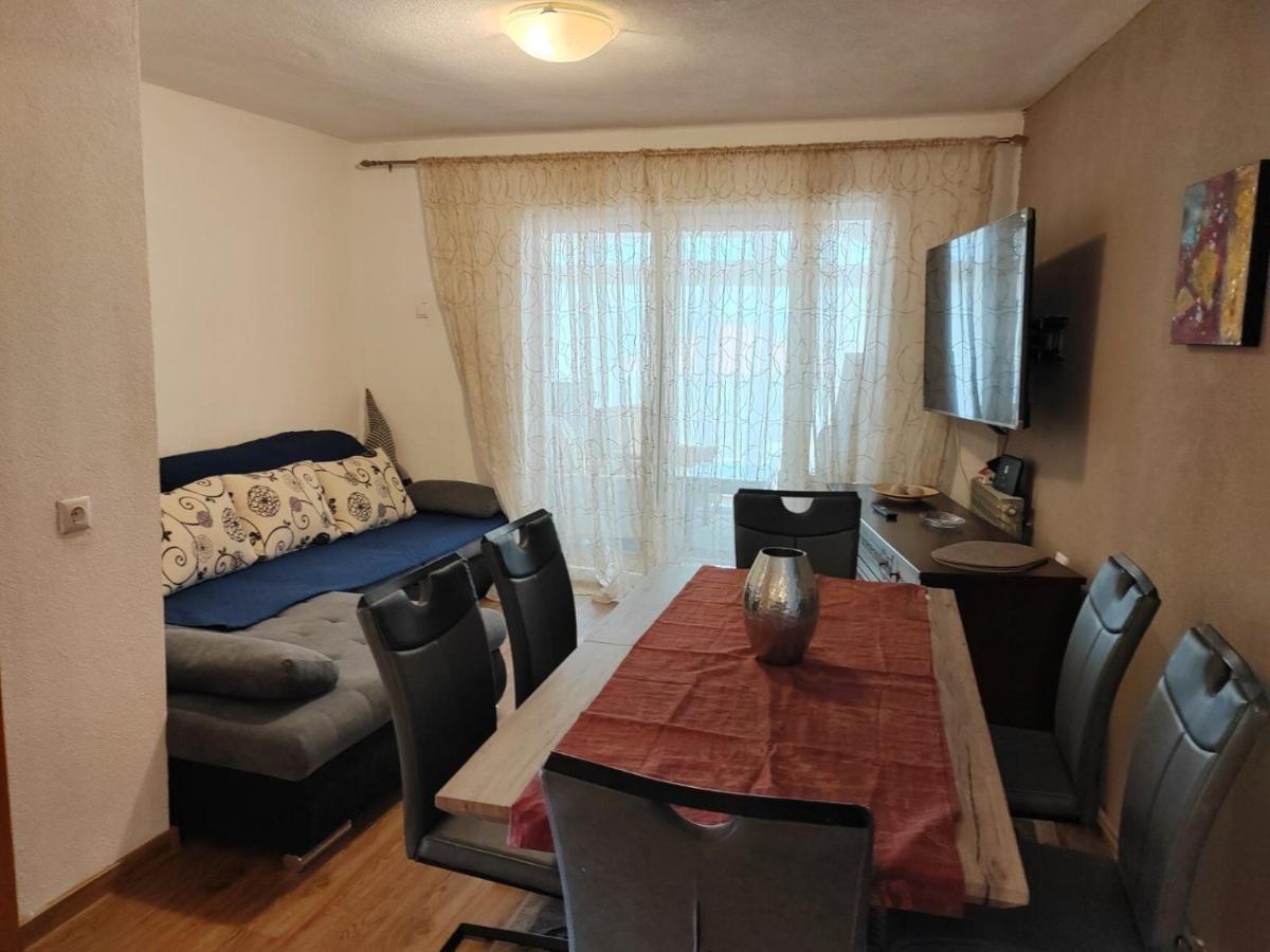 דראמליי Apartment Kristina מראה חיצוני תמונה