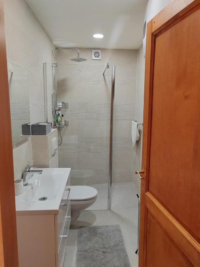 דראמליי Apartment Kristina מראה חיצוני תמונה