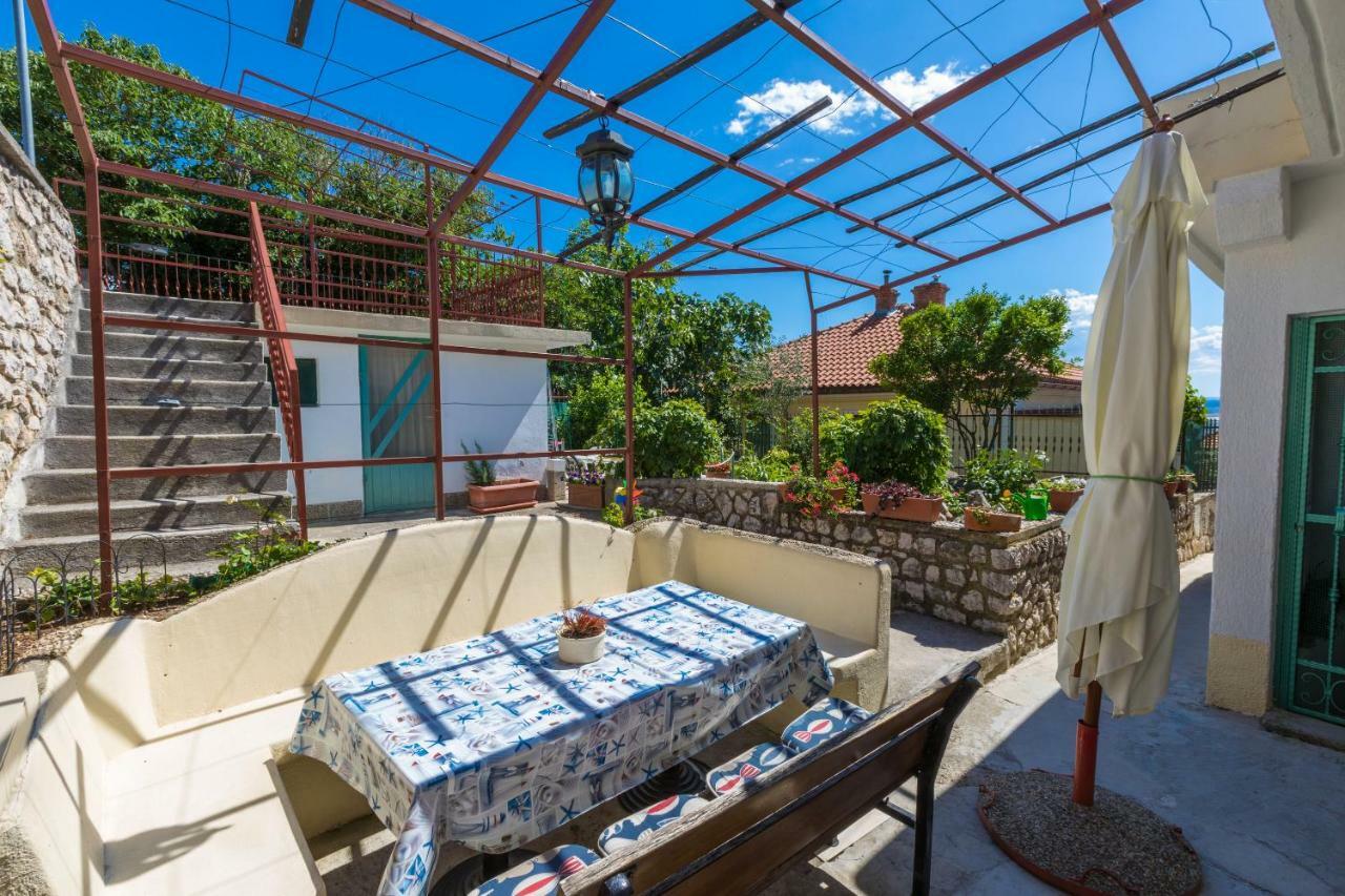 דראמליי Apartment Kristina מראה חיצוני תמונה