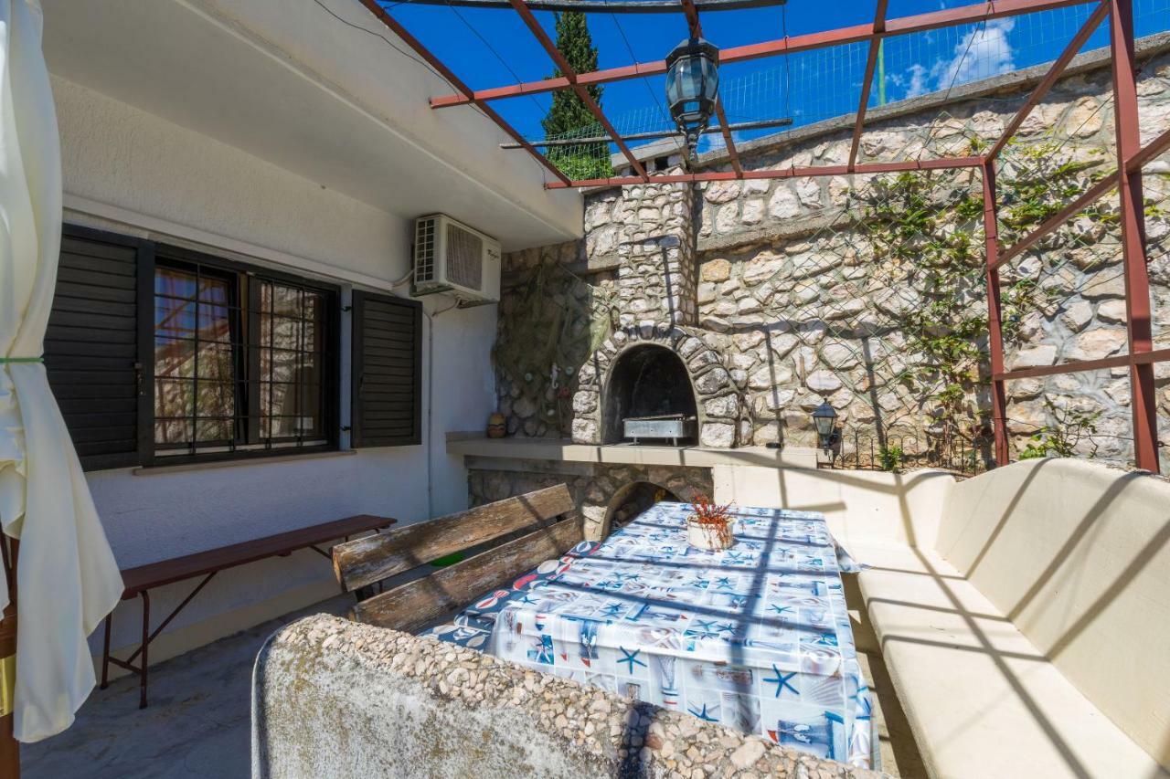 דראמליי Apartment Kristina מראה חיצוני תמונה